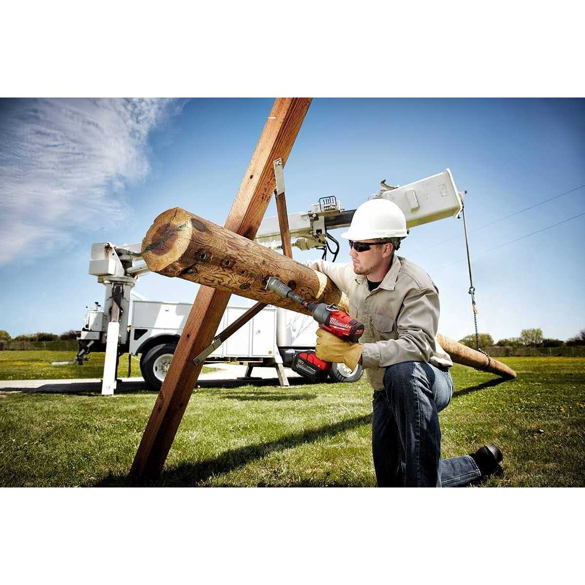 Milwaukee 49-66-5101 SHOCKWAVE Lineman’s 3-in-1 Distribution Utility Socket - Cheap Fitting