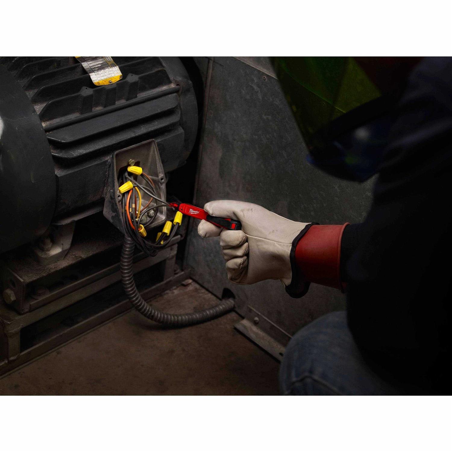 Milwaukee LED Voltage Detector 2202-20 - Cheap Fitting