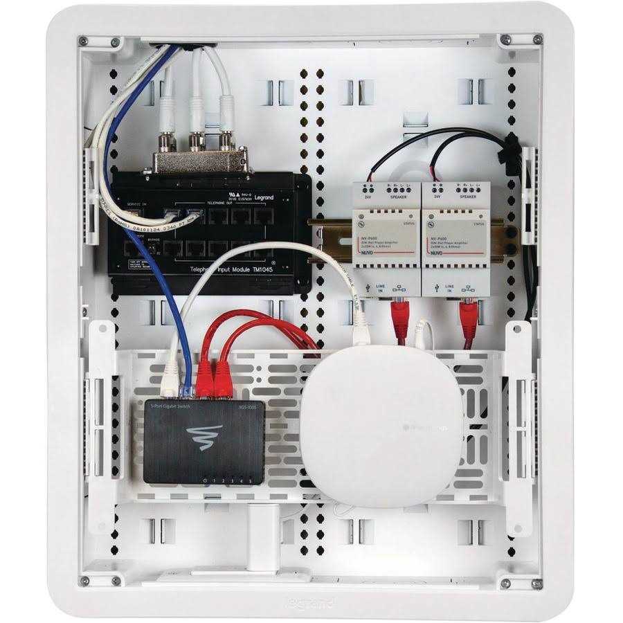 On-Q 17-In Dual-Purpose In-Wall Enclosure with 5-In Mounting Plate ENP1705NAV1 - Cheap Fitting