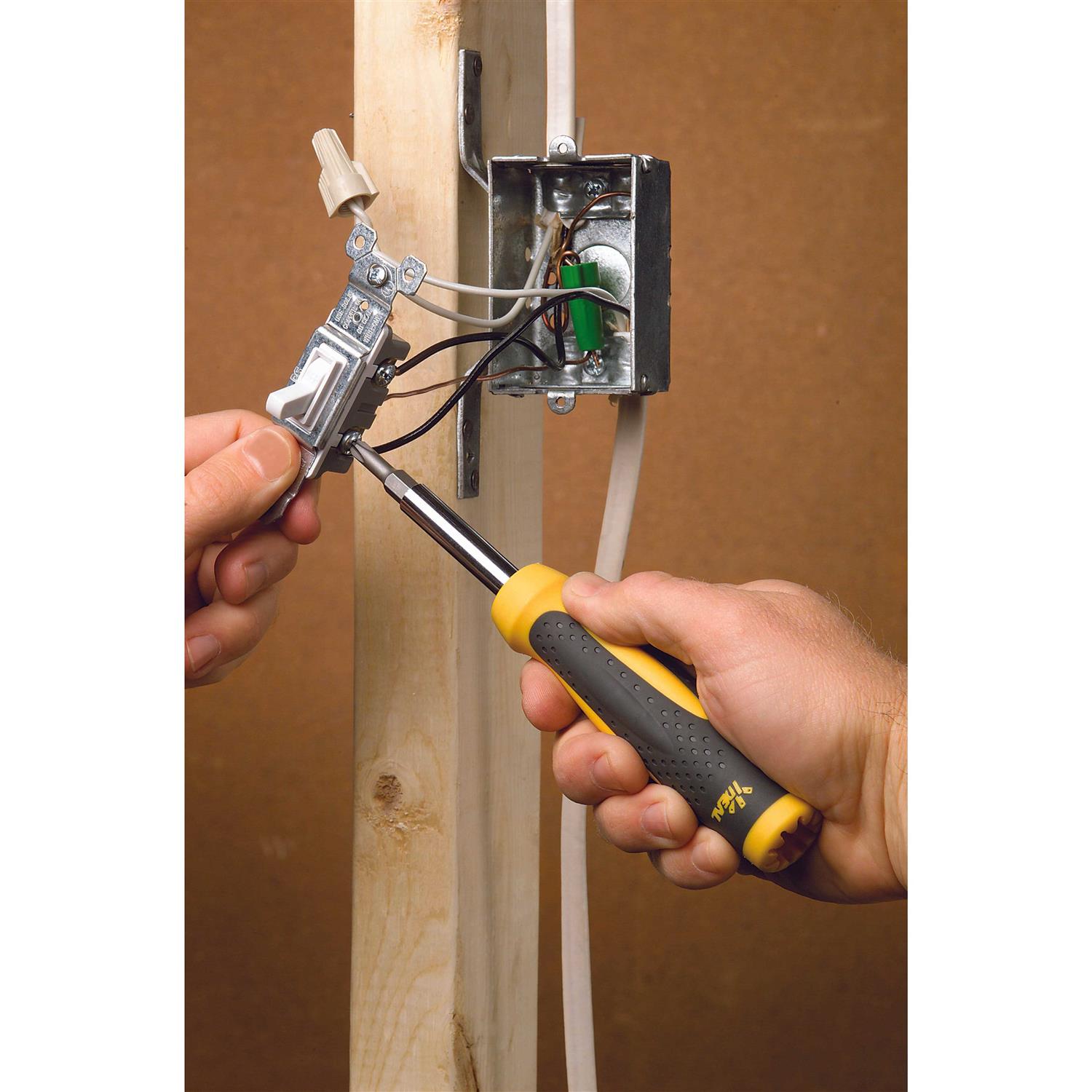 Ideal 35-908 7-in-1 Twist-A-Nut Screwdriver - Cheap Fitting