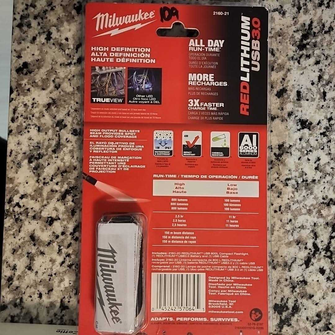 Milwaukee 2160-21 USB Rechargeable 800L Compact Flashlight - Cheap Fitting