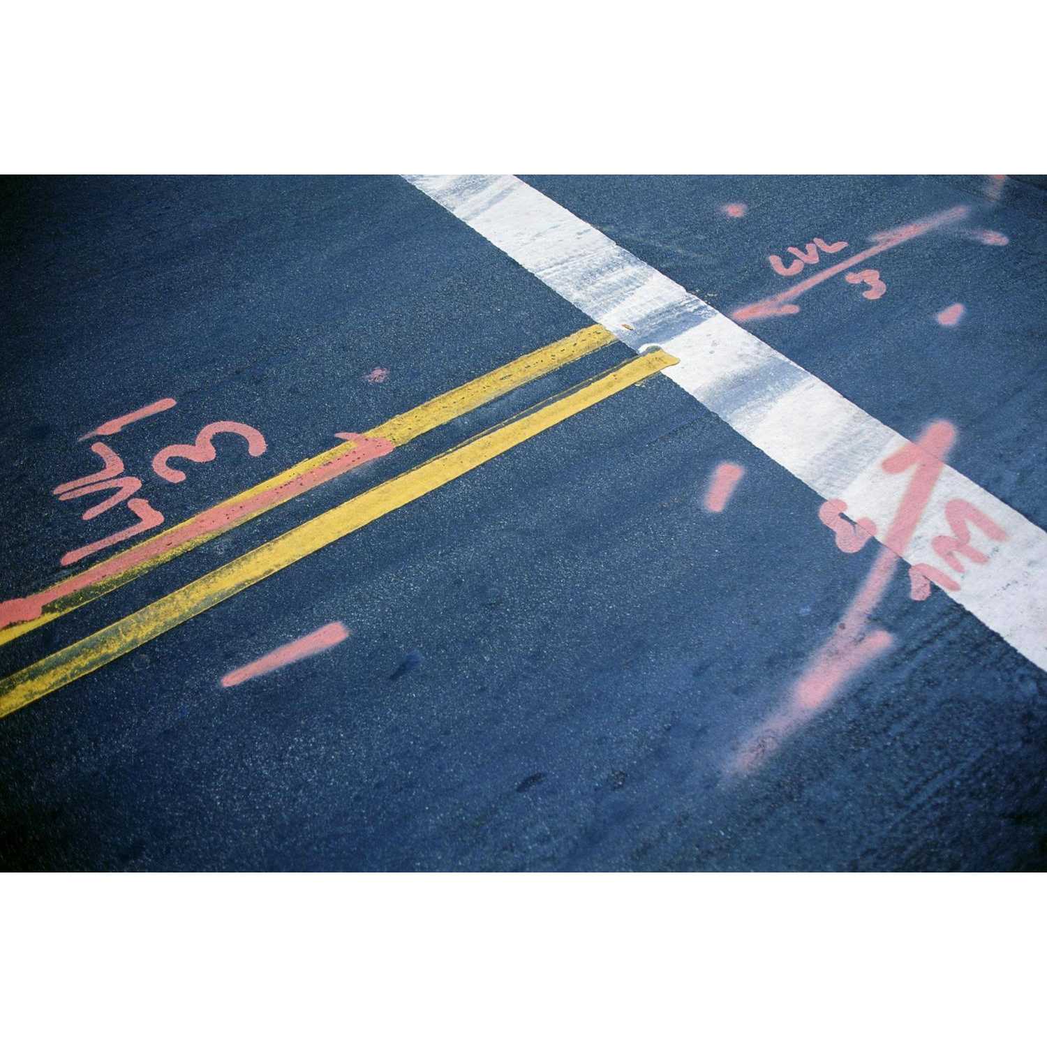 Rust-Oleum Professional 2X Marking Spray Paint - Cheap Fitting