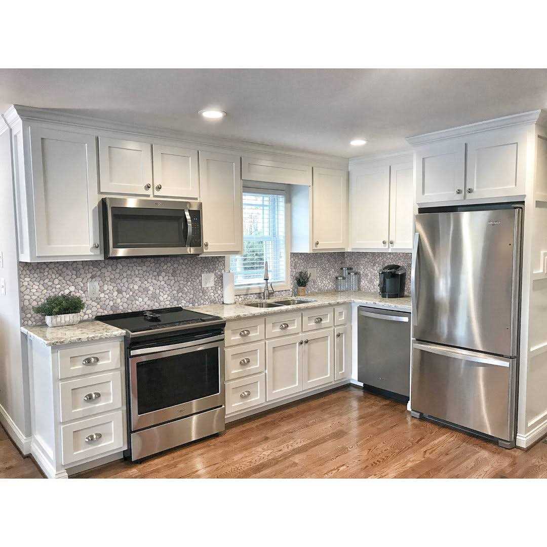 Tile Connection Classic Pebble Tile 11-1/4 in. x 11-1/4 in. x Mesh-Mounted Mosaic Tile - Cheap Fitting