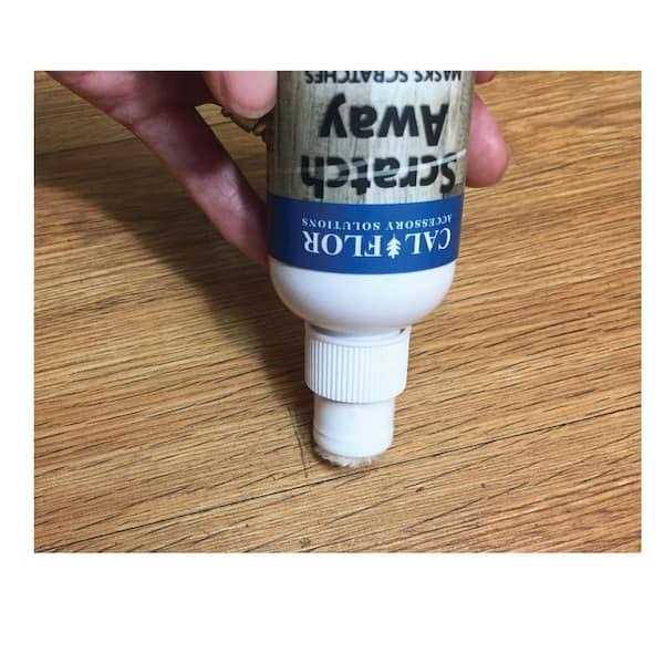 Calflor 4 oz. Vinyl ScratchAway Scratch Concealing Dauber - Cheap Fitting