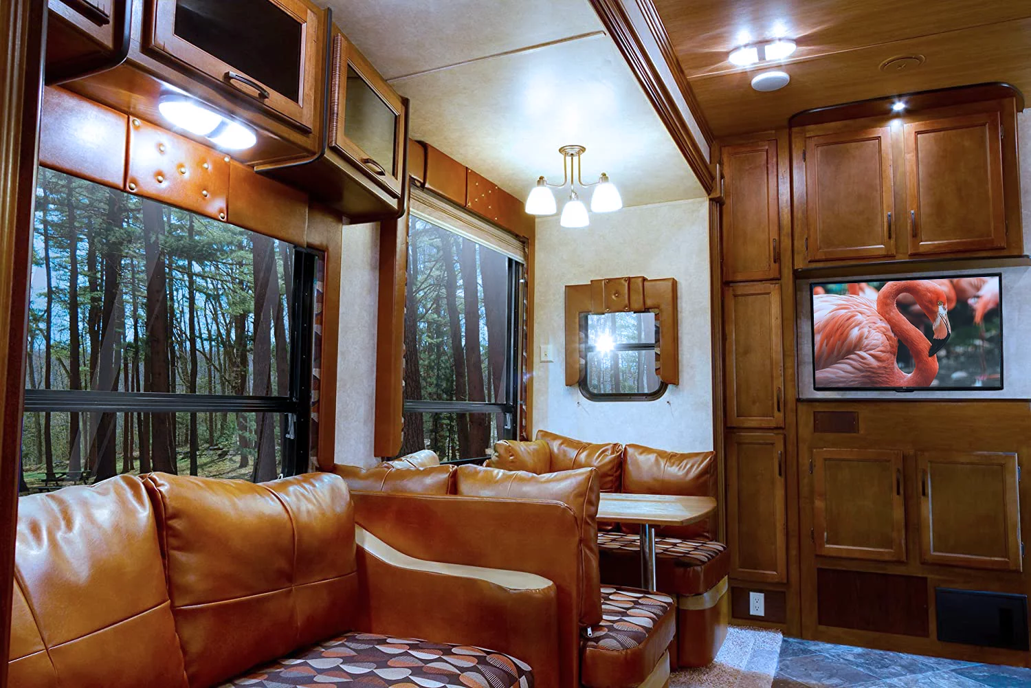 CONTINU.US 32” LED HDTV | CT-3270 HDTV 720p 60Hz LED, Television/Lightweight and Slim Design, HDMI/USB/VGA Inputs with Full Function Remote - Cheap Fitting