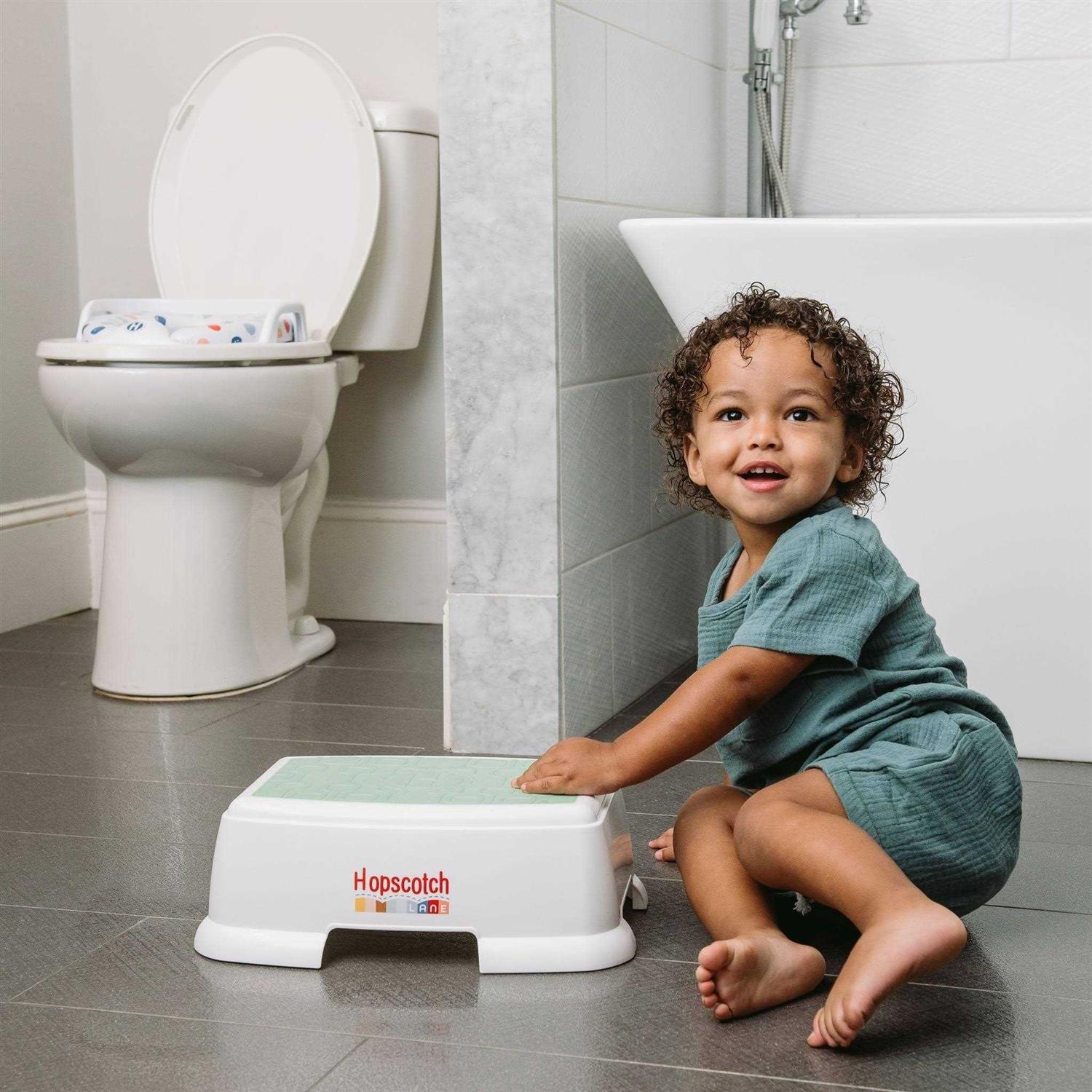 Hopscotch Lane Step Stool for Kids - Cheap Fitting