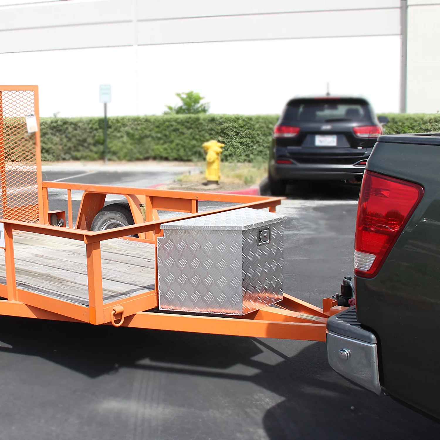 Spec-D Tuning 29x16x18 Truck Pickup Bed Utility Chest Aluminum Black Tool Box Trailer Storage W/ Lock Key - Cheap Fitting