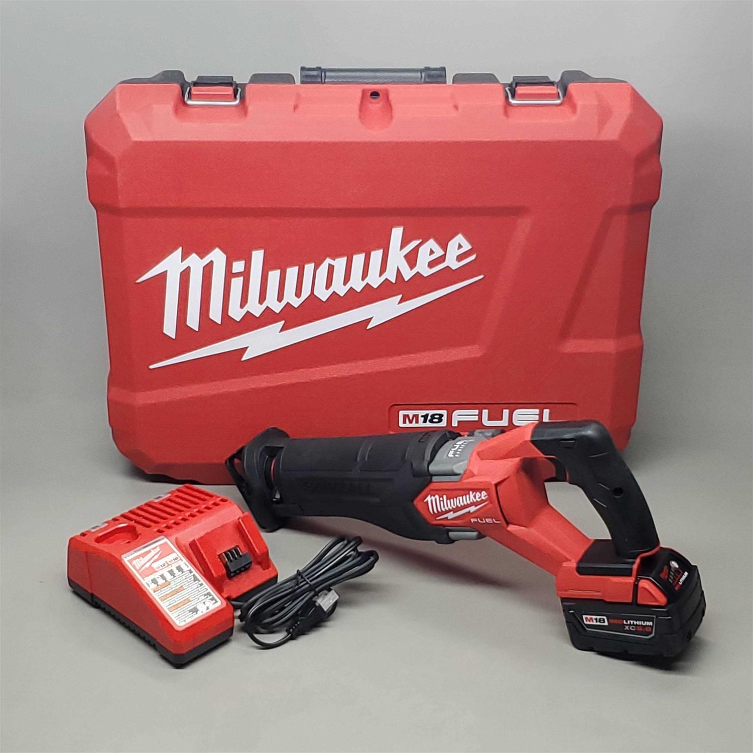 Milwaukee 2821-21 M18 FUEL SAWZALL Reciprocating Saw Kit - Cheap Fitting