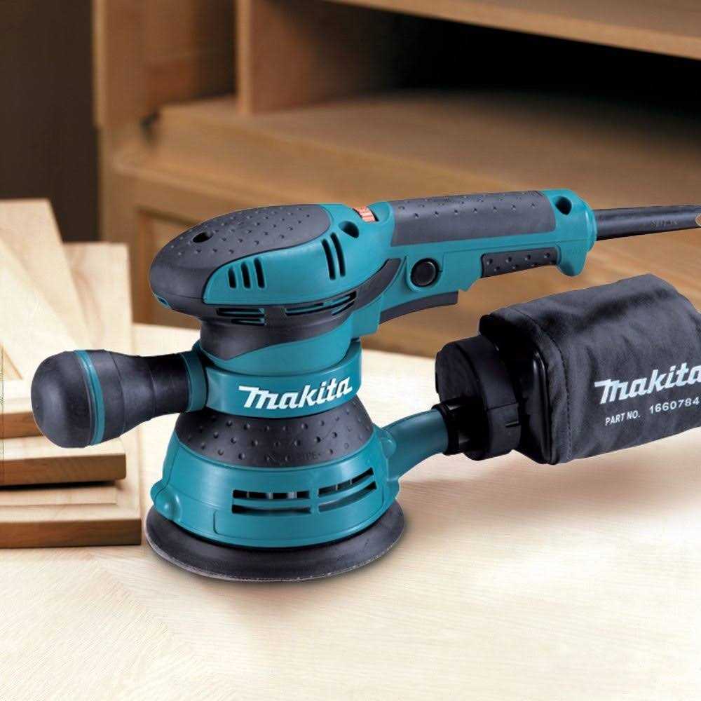 Makita BO5041K Random Orbit Sander - Cheap Fitting