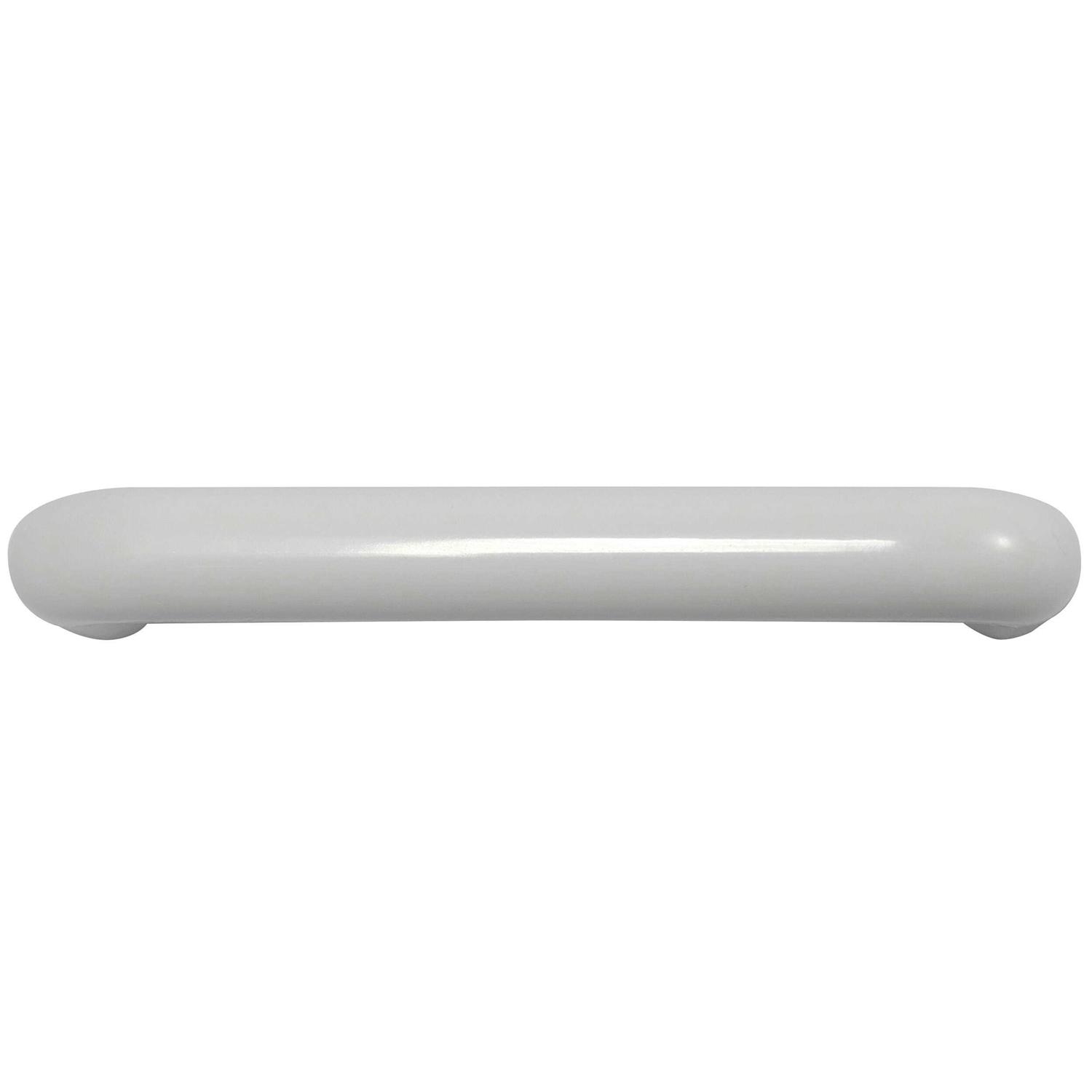 Laurey 3 Plastic Pull - Cheap Fitting