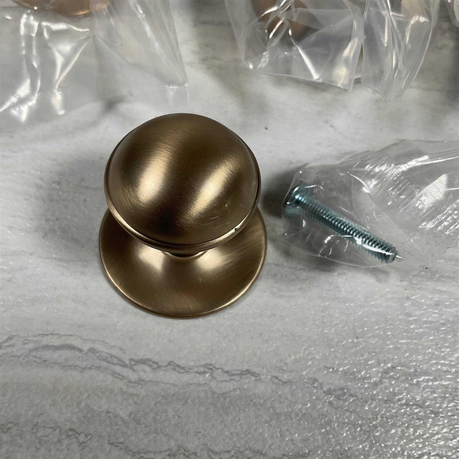 Liberty Classic Farmhouse 1 1/2 inch 38mm Champagne Bronze Cabinet Knob - Cheap Fitting