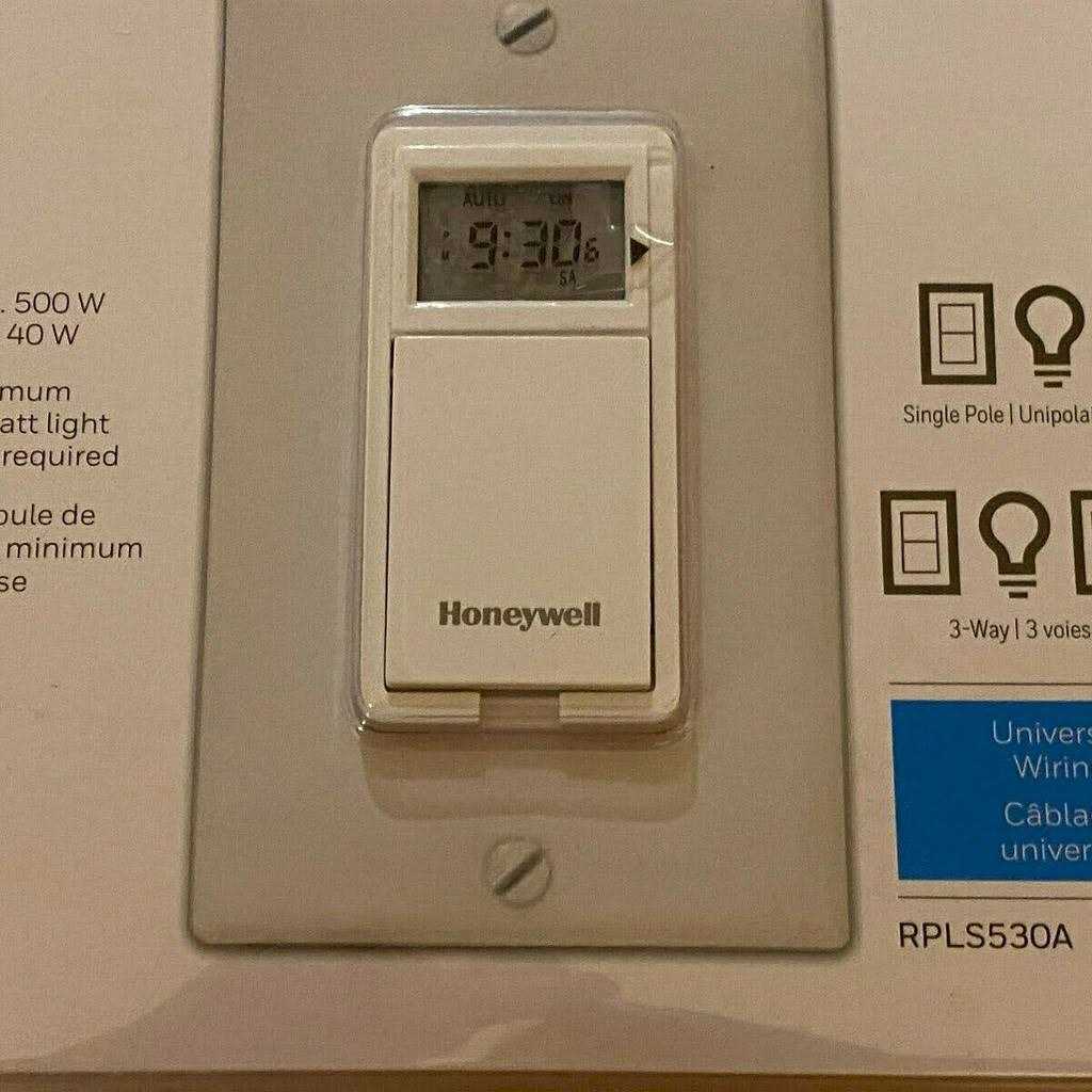 Honeywell 7-Day Programmable Light Switch Timer - Cheap Fitting