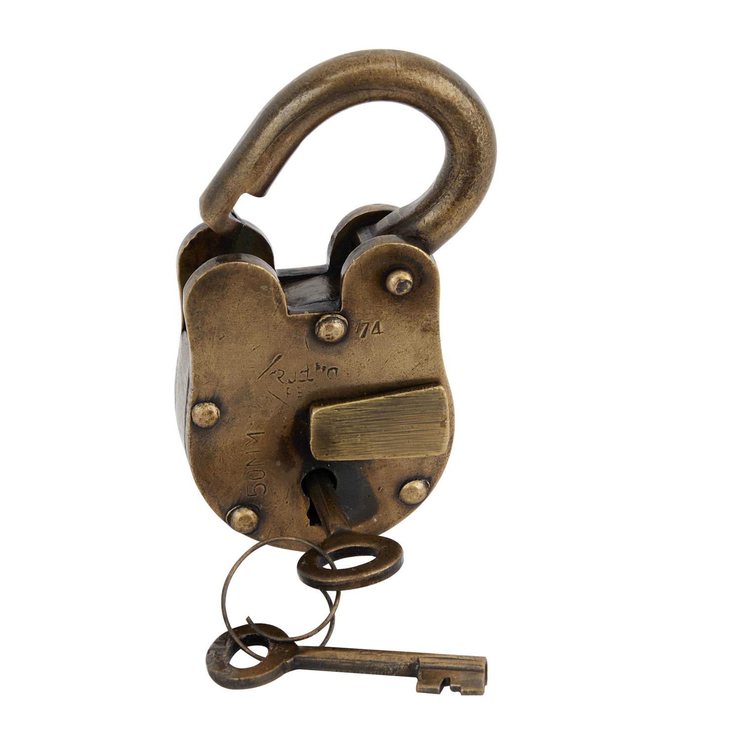 Deco 79 Brass Lock And Key - Cheap Fitting