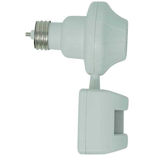 Woods 360-Degree Motion Activated Light Socket Control - Cheap Fitting