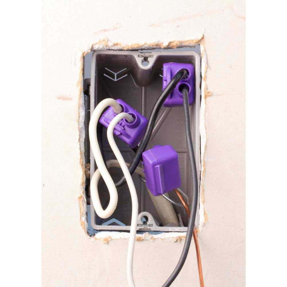 King Innovation 95025 2 Port AlumiConn Connector - Cheap Fitting