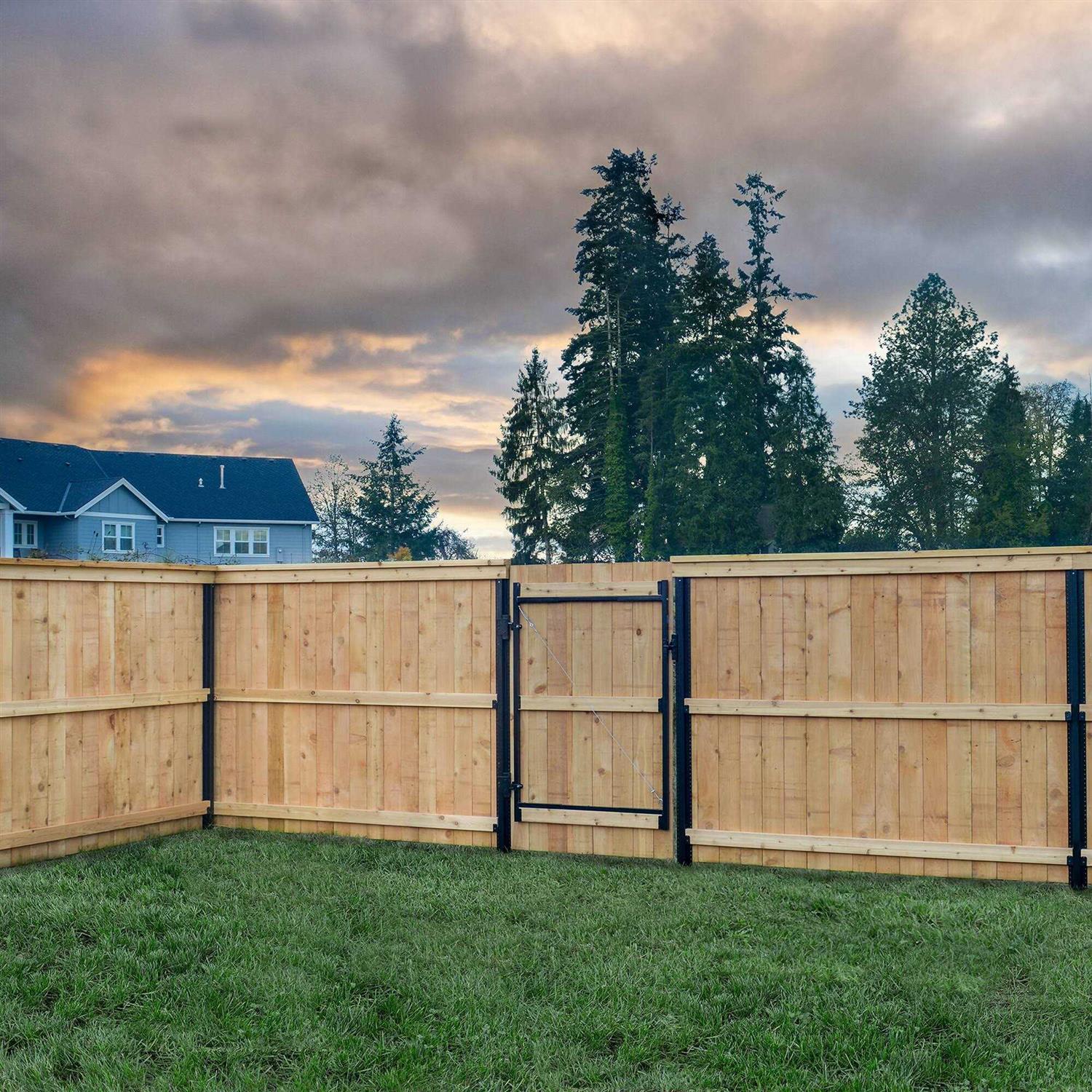 Lifetime Steel Post 7 ft Galvanized Post with Clear Powdercoat LTP 80120 - Cheap Fitting