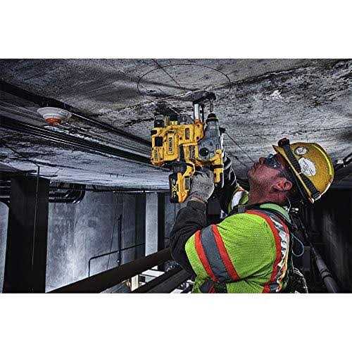 DeWalt DWH304DH Dust Extractor - Cheap Fitting