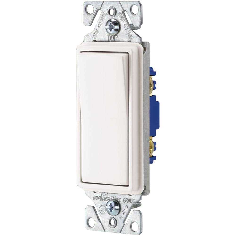 Eaton 15-Amp Single-Pole Rocker Light Switch - Cheap Fitting