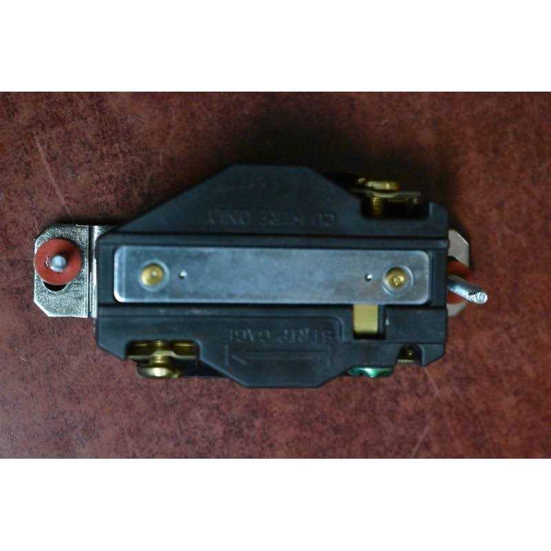 Bryant 70620FR – Locking Receptacle, 20A 250V, L6-20R, Black - Cheap Fitting