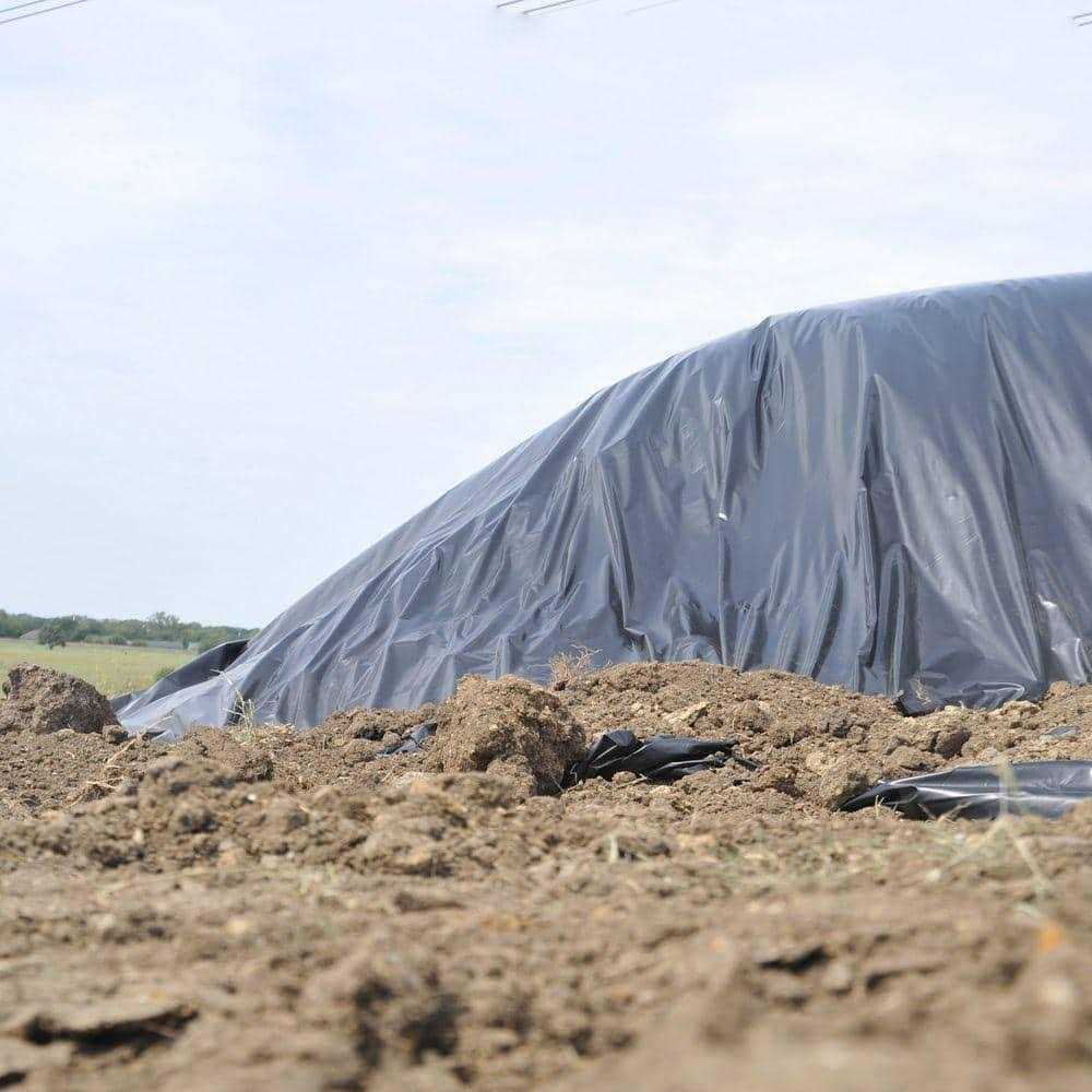 Husky 4 ml Polyethylene Black Plastic Sheeting - Cheap Fitting