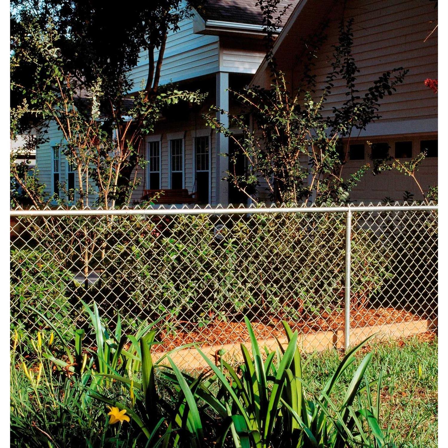 Unbranded 10-1/2-ft W 17-Gauge Galvanized Steel Chain Link Fence Rail 58910235 - Cheap Fitting