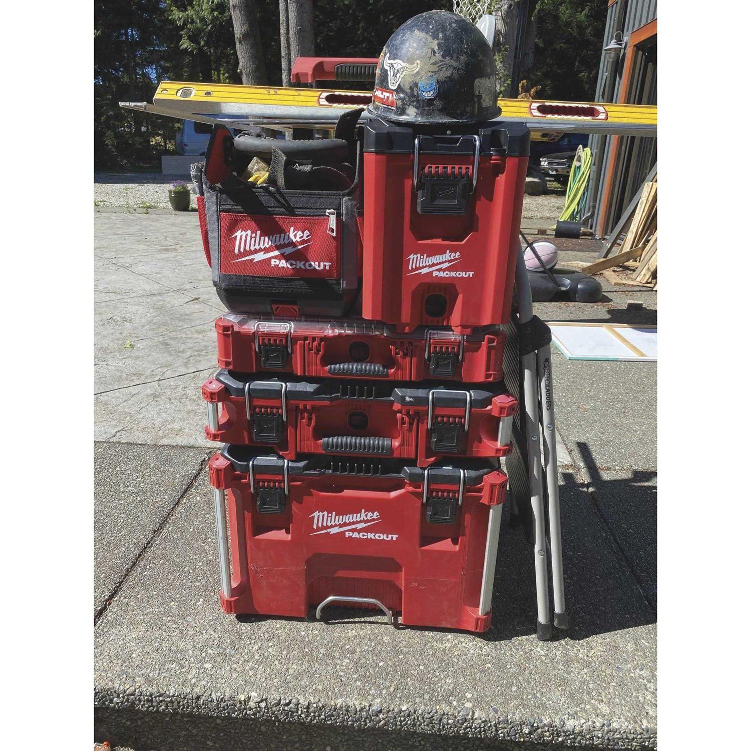 Milwaukee PACKOUT Tote 48-22-8310 - Cheap Fitting