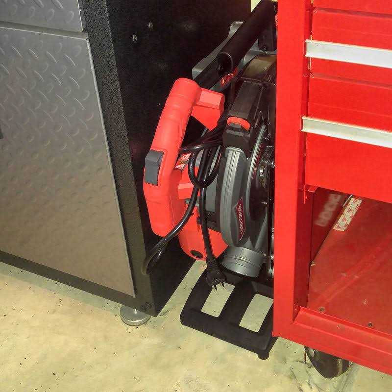 Craftsman 10-in Single Bevel Folding Compound Corded Miter Saw - Cheap Fitting