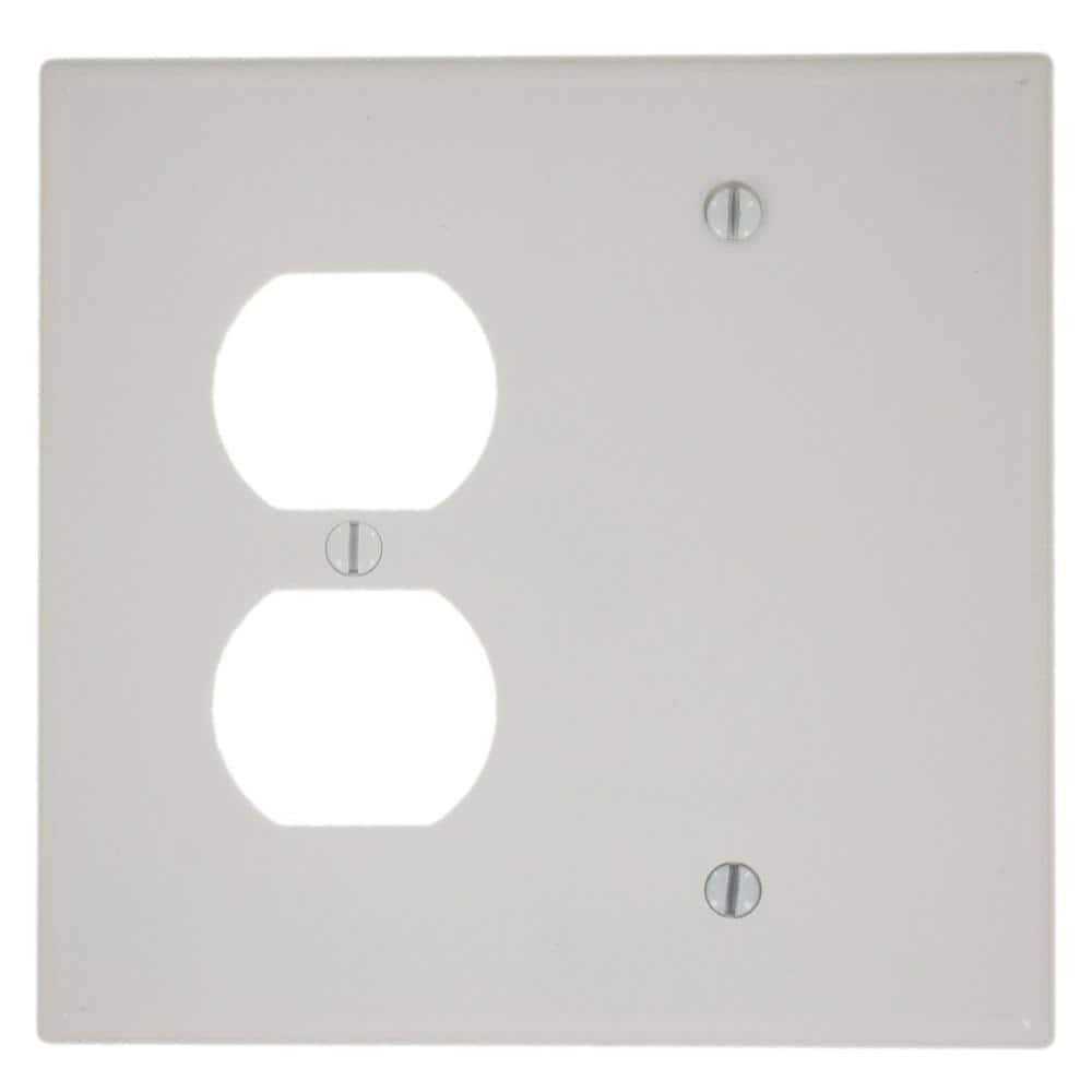 Leviton 80508-W 2-Gang 1-Duplex 1-Blank Device Combination Wallplate - Cheap Fitting