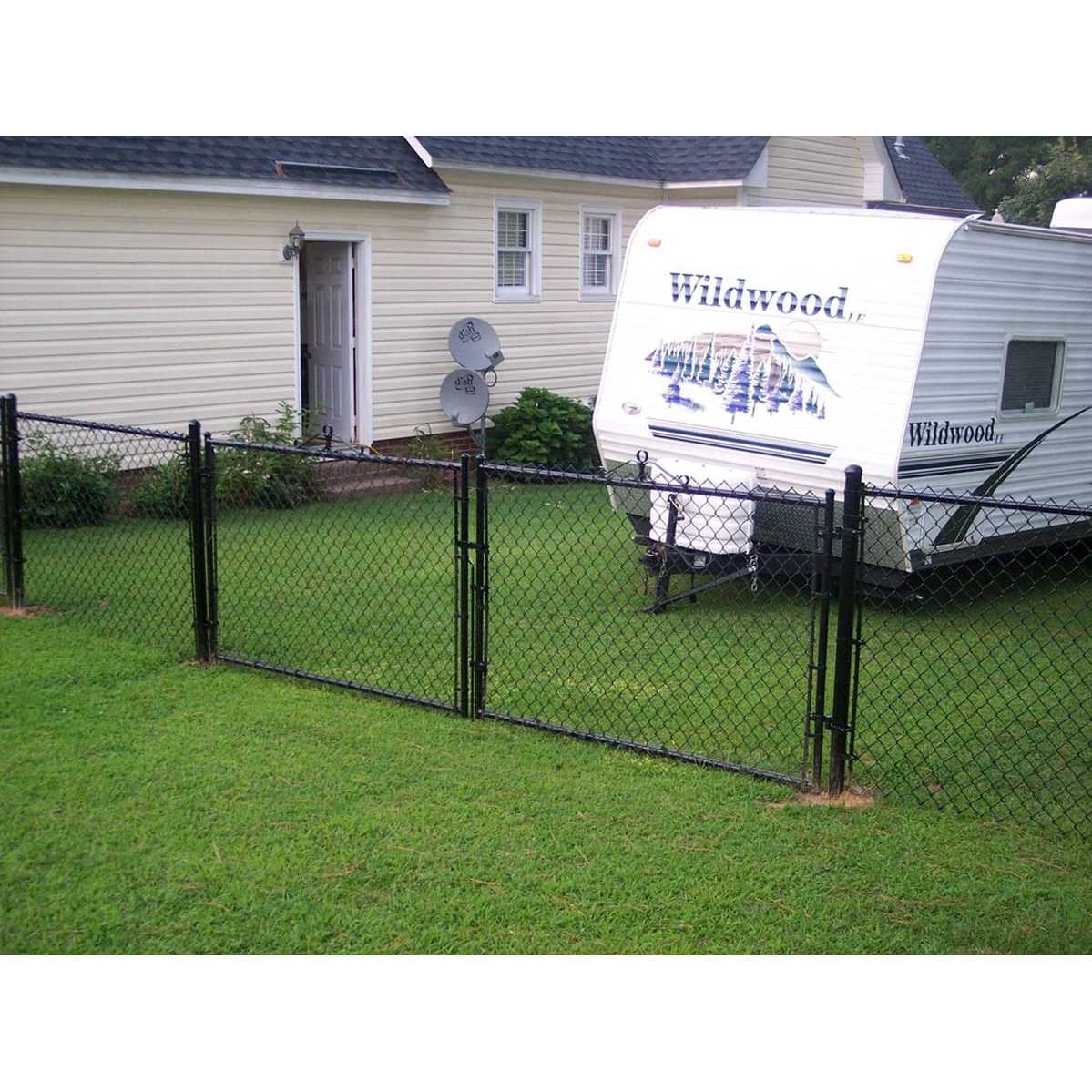 Unbranded 4-ft H x 10-ft W Vinyl coated Vinyl-coated Steel Drive-thru Chain Link Fence Gate with Mesh Size 2-in 58090318 - Cheap Fitting