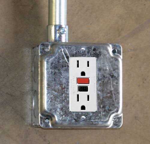 4 inch Square Stainless Steel Industrial Surface Cover Gfci Receptacle - Cheap Fitting