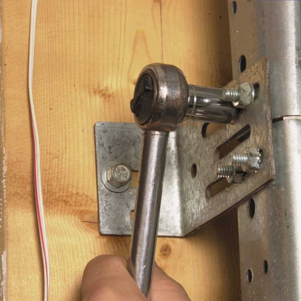 Hillman 1/4-in x 20 Zinc-Plated Steel Hex Nut 150003 - Cheap Fitting