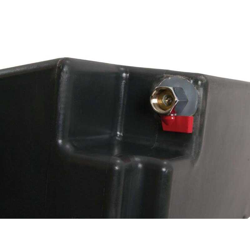 Front Runner Slanted Water Tank - Cheap Fitting