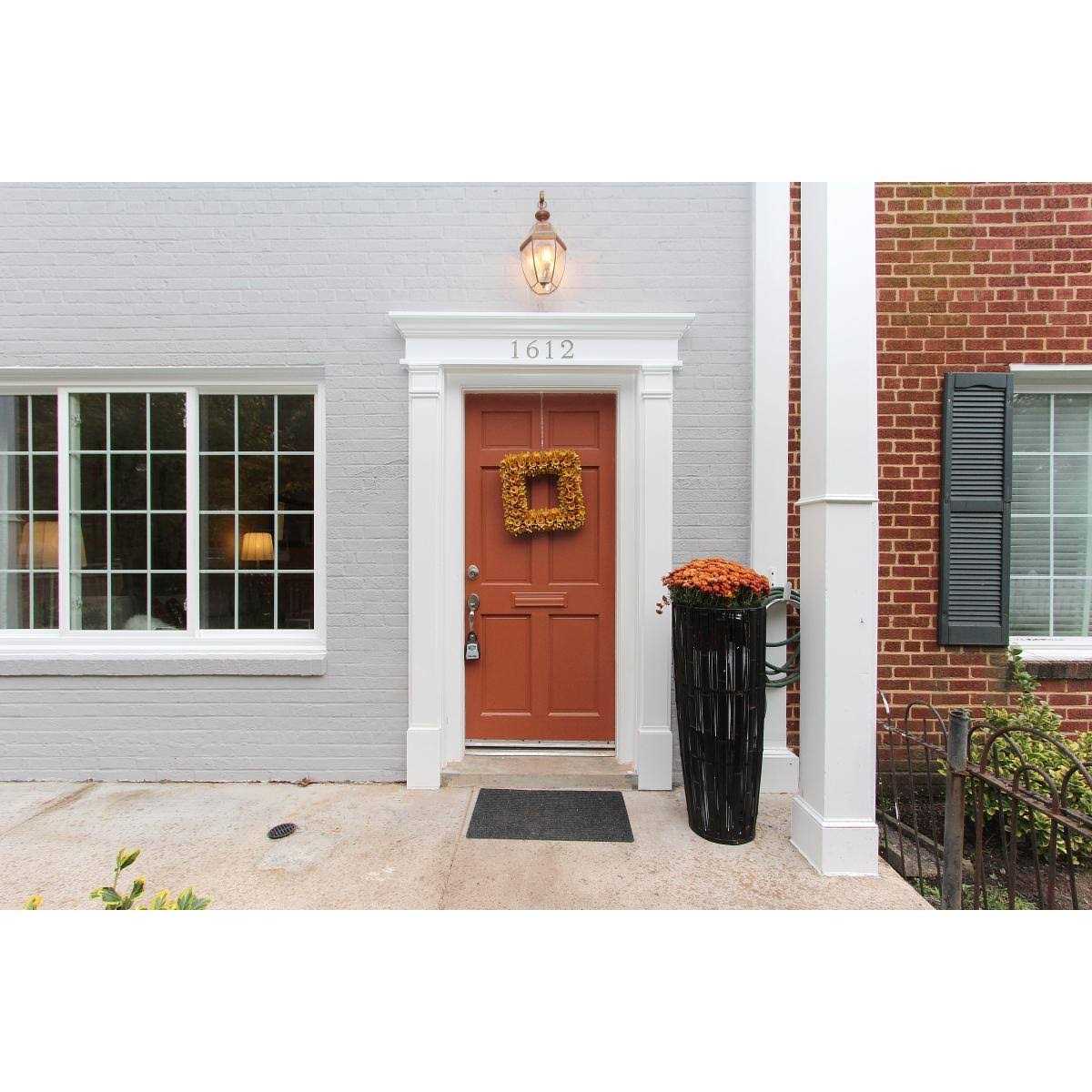 1/2x22OW x 10x22H x 4 1/2x22P Crosshead w/ Bottom Trim - Cheap Fitting