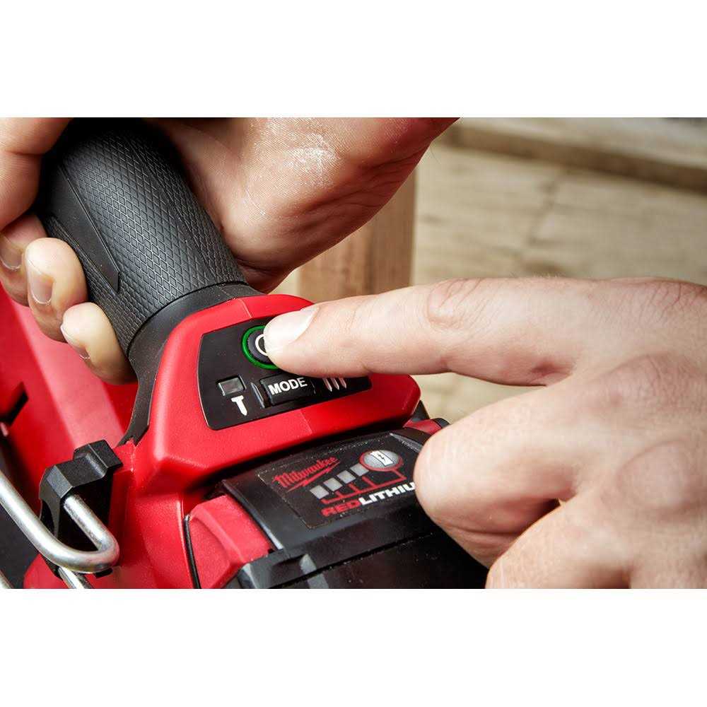 Milwaukee Tool M18 FUEL 2745 - Cheap Fitting