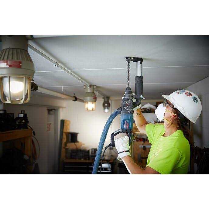 BOSCH 11255VSR Bulldog Xtreme 8 Amp 1 Inch Corded Variable Speed SDS-Plus Concrete/Masonry Rotary Hammer - Cheap Fitting