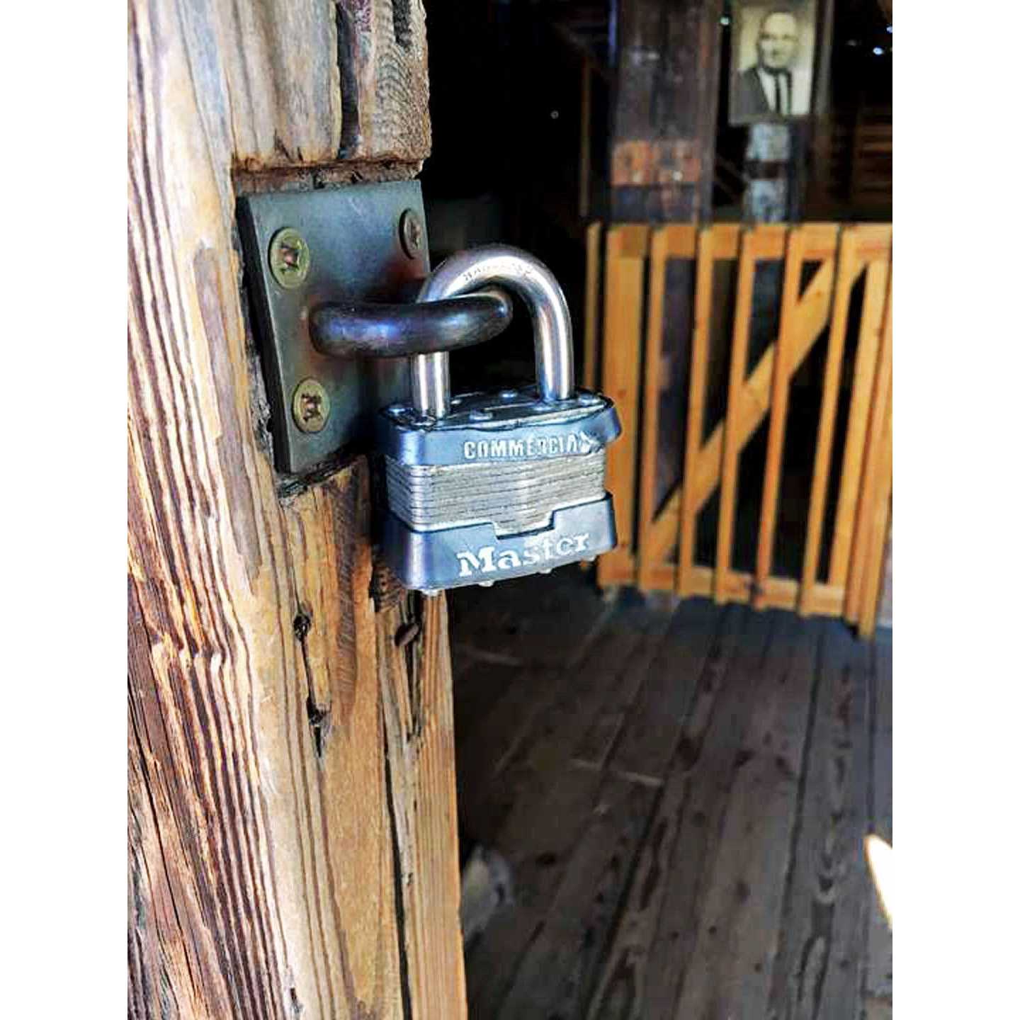 Master Lock Keyed Padlock, 15/16 Shackle - Cheap Fitting