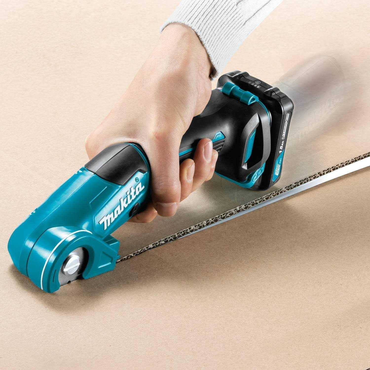Makita PC01R3 12V Max CXT Lithium-Ion Cordless Multi-Cutter Kit - Cheap Fitting