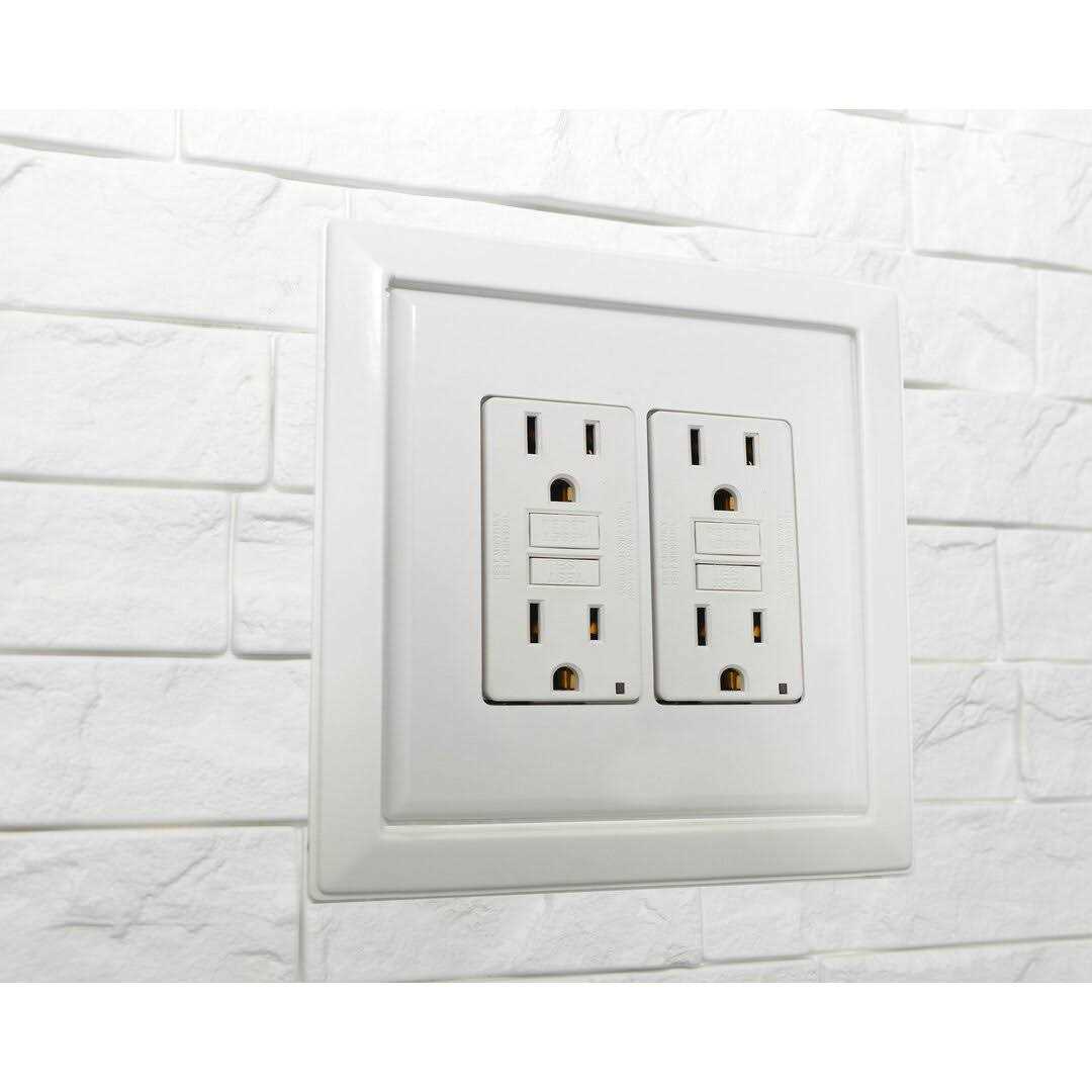Innovera Décor by Palram Innovera Dcor Double Outlet Cover - Cheap Fitting