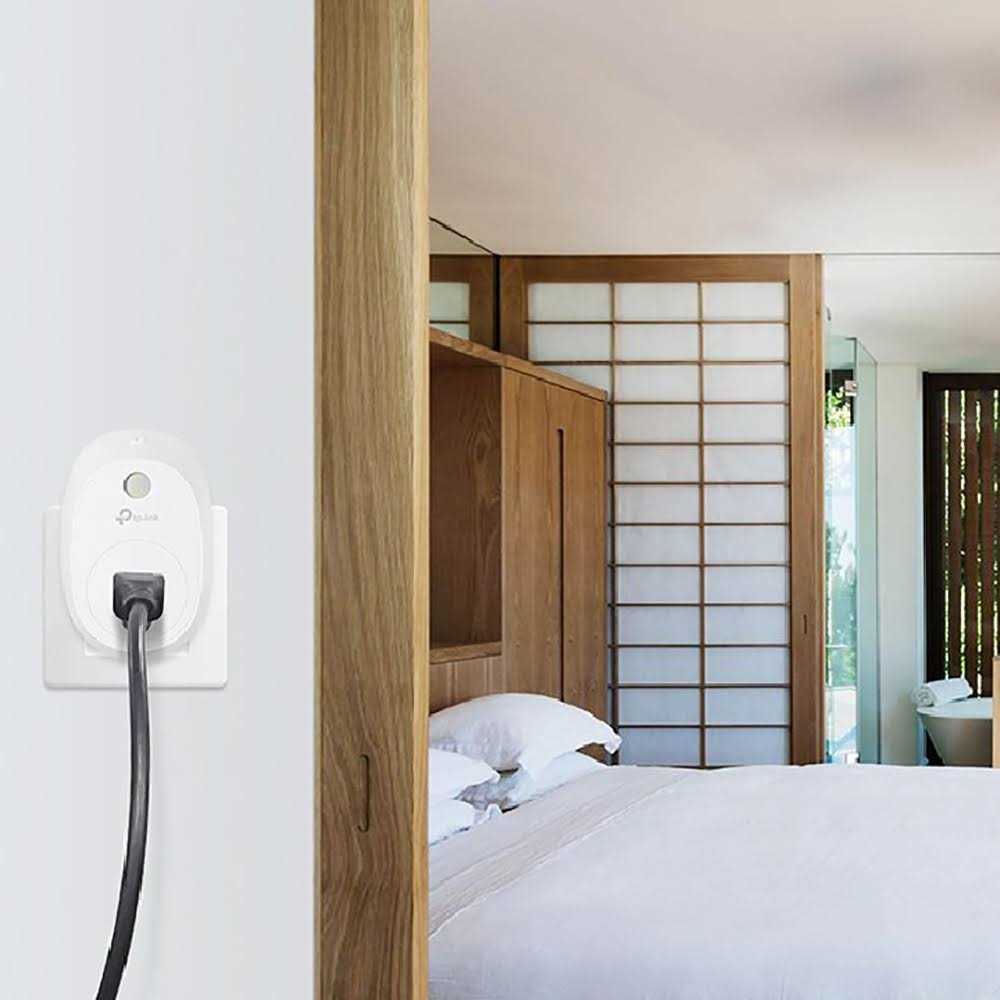 TP-Link Hs110 Smart Plug with Energy Monitoring - Cheap Fitting