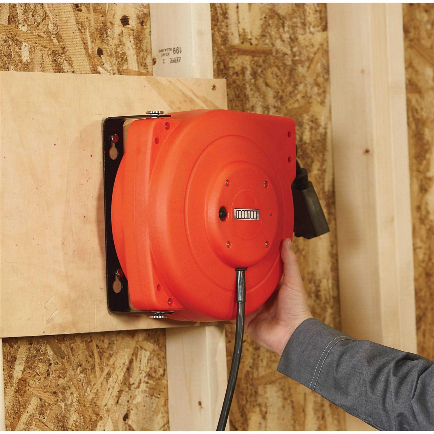 Ironton Retractable Extension Cord Reel - Cheap Fitting