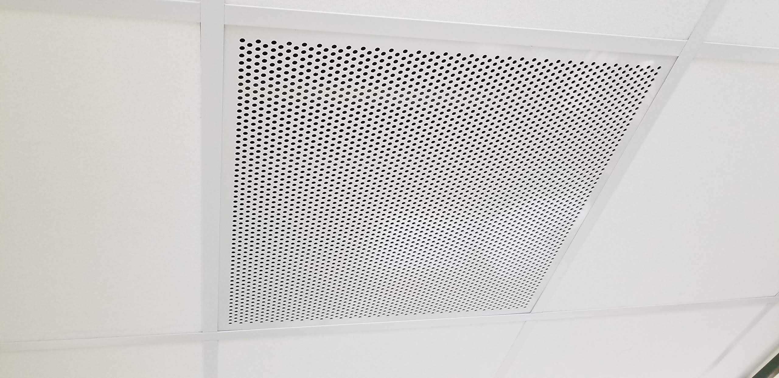 2’x2′ Plastic Perforated Tile Holes - Cheap Fitting