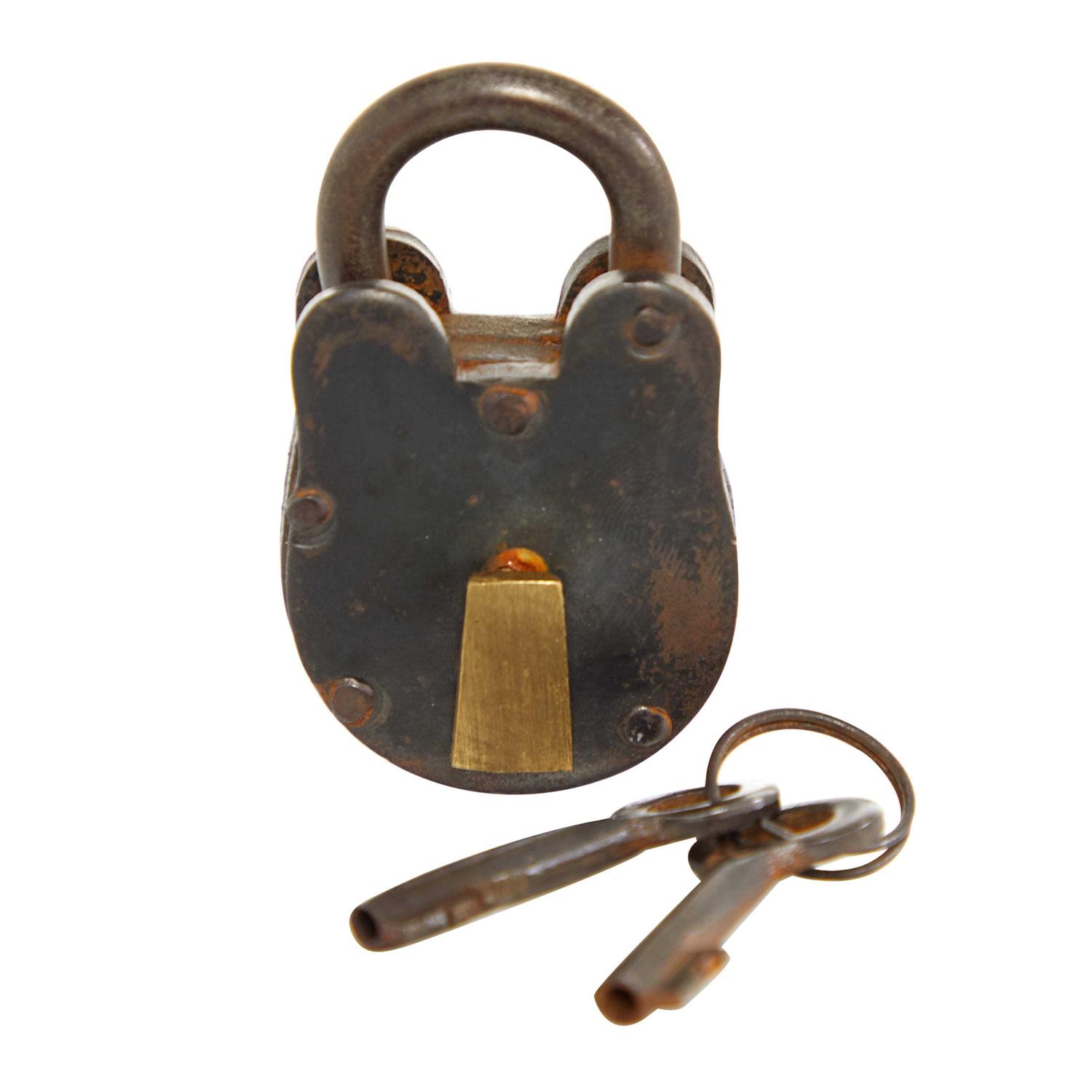 Deco 79 Brass Lock And Key - Cheap Fitting